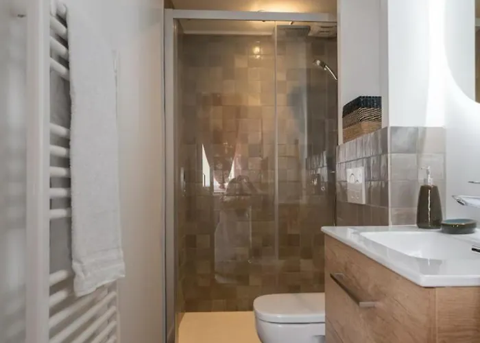 Apartment Le Grillon 2.0 *